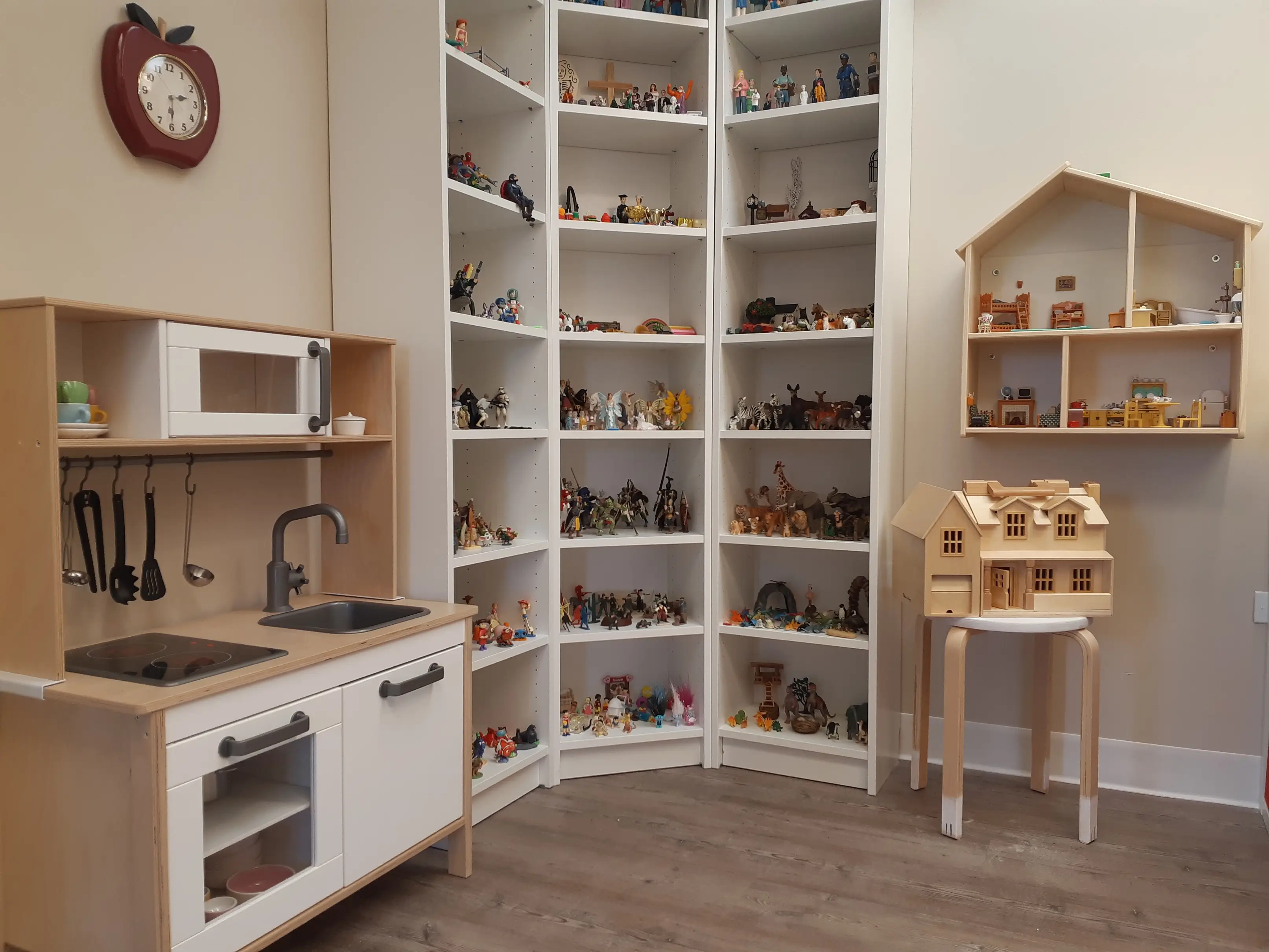 We love our play therapy room, full of toys and more to help kids express themselves with one of our play therapists in Calgary